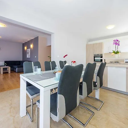 Brkic - Three Bedroom Zadar